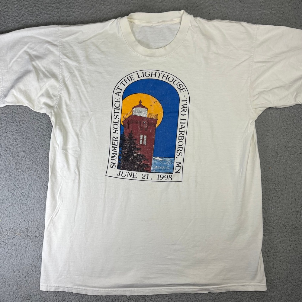 Vintage 1998 Two Harbors MN Lighthouse Graphic T-Shirt Summer Solstice Mens L